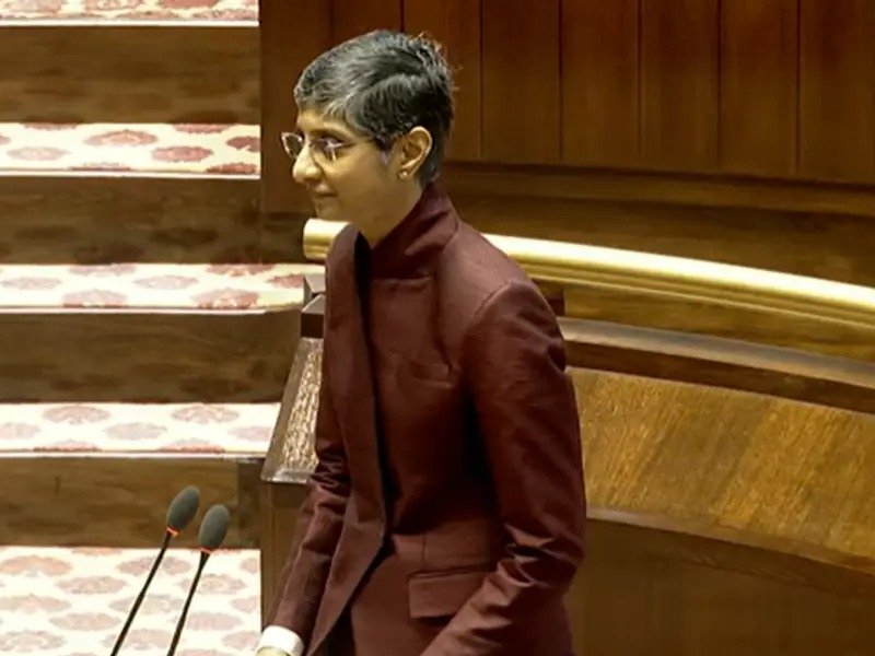 Menaka Guruswamy बनीं भारत की पहली खुले तौर पर पहली LGBTQ सांसद Menaka Guruswamy बनीं भारत की पहली खुले तौर पर पहली LGBTQ सांसद