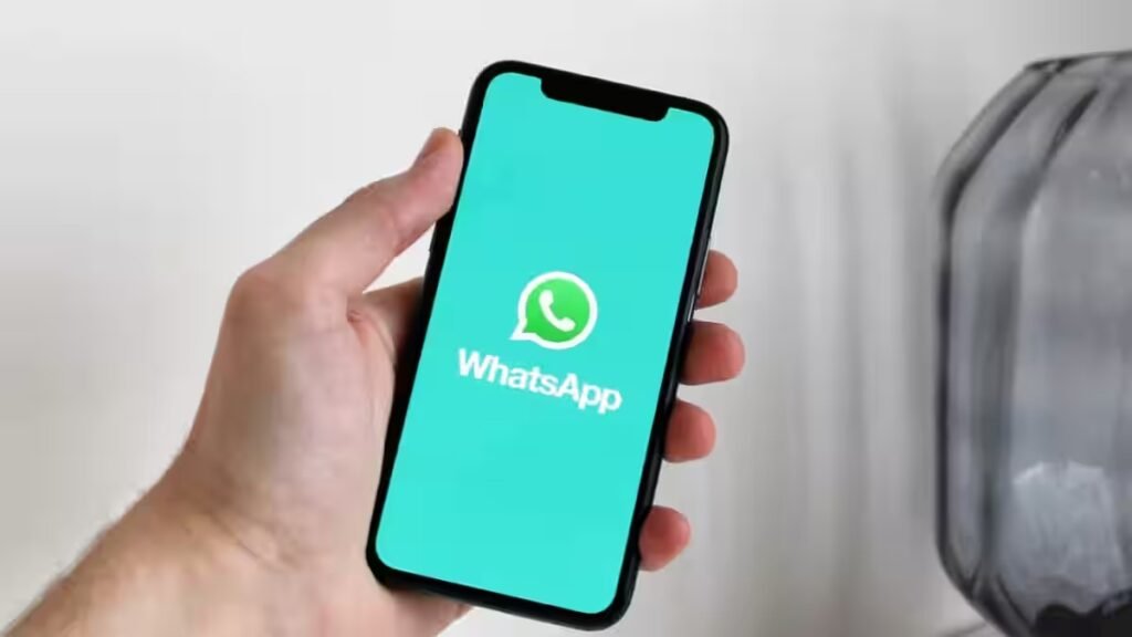 WhatsApp के नए Username फीचर पर सरकार की नजर, फर्जी अकाउंट और ऑनलाइन ठगी का बढ़ा खतरा WhatsApp के नए Username फीचर पर सरकार की नजर, फर्जी अकाउंट और ऑनलाइन ठगी का बढ़ा खतरा