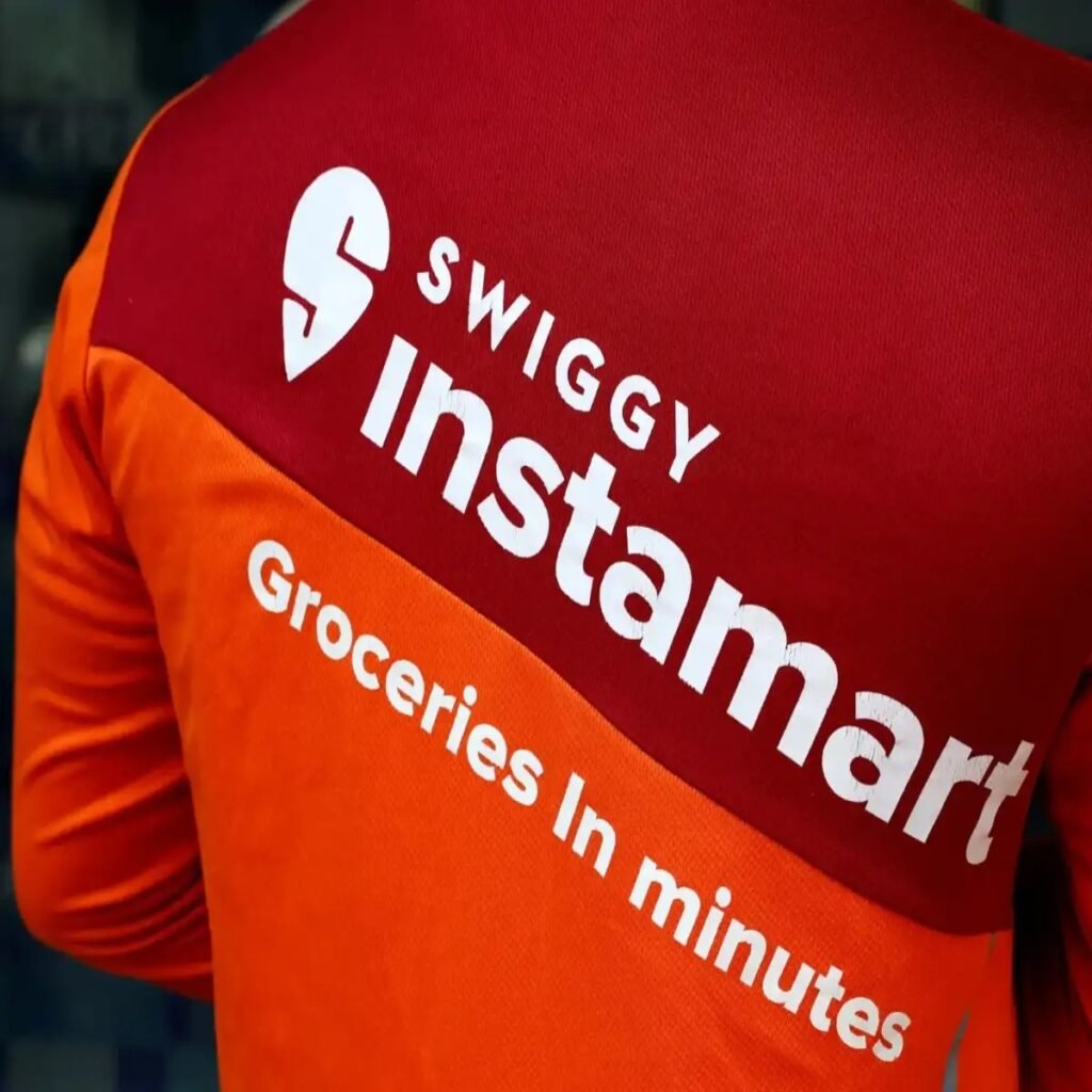 Swiggy Share Price: FSSAI की कार्रवाई के बाद शेयर में गिरावट, Instamart को मिले 9 नोटिस Swiggy Share Price: FSSAI की कार्रवाई के बाद शेयर में गिरावट, Instamart को मिले 9 नोटिस