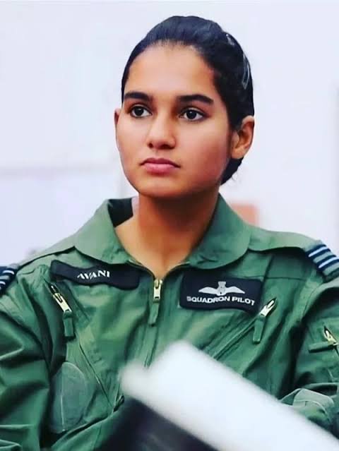 कौन हैं अवनी चतुर्वेदी? जानिए भारत की पहली महिला जिन्होंने अकेले उड़ाया फाइटर जेट कौन हैं अवनी चतुर्वेदी? जानिए भारत की पहली महिला जिन्होंने अकेले उड़ाया फाइटर जेट