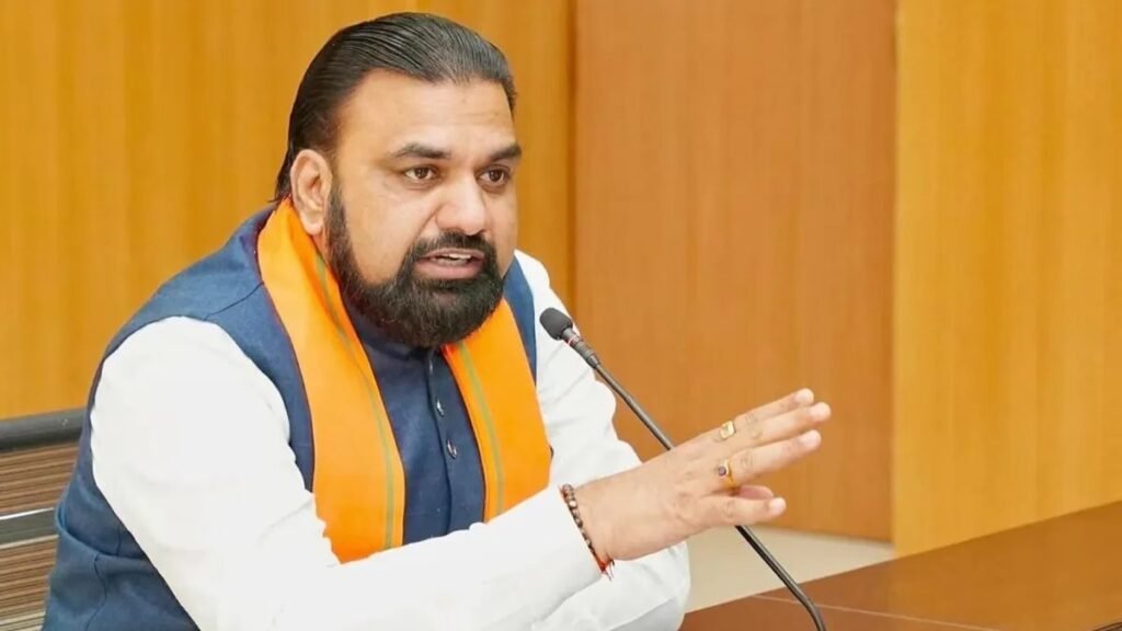 बिहार कैबिनेट के 29 बड़े फैसले: बीरपुर एयरपोर्ट के लिए 29 करोड़ रुपये मंजूर, 1100 श्रद्धालु जाएंगे सोमनाथ यात्रा बिहार कैबिनेट के 29 बड़े फैसले: बीरपुर एयरपोर्ट के लिए 29 करोड़ रुपये मंजूर, 1100 श्रद्धालु जाएंगे सोमनाथ यात्रा